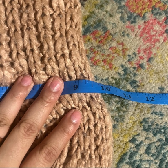 Lauren Conrad infinity scarf - Picture 3 of 4